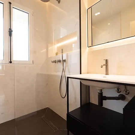 Mbm - Luxury In Marais Apartment