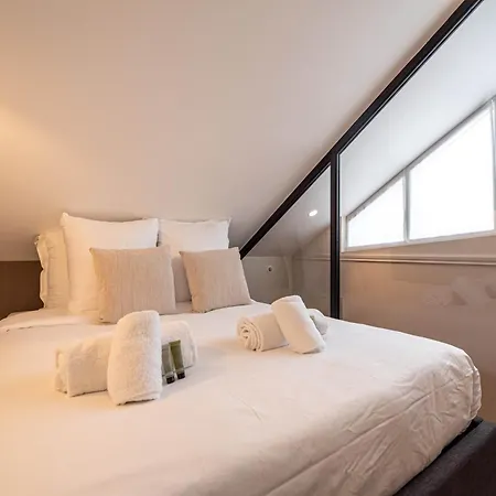 Mbm - Luxury In Marais
