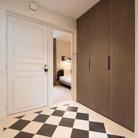 Mbm - Luxury In Marais
