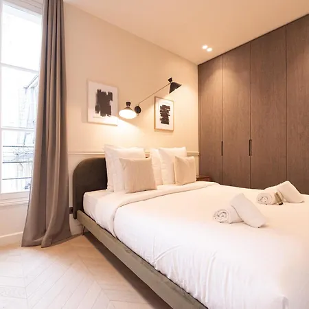 Mbm - Luxury In Marais